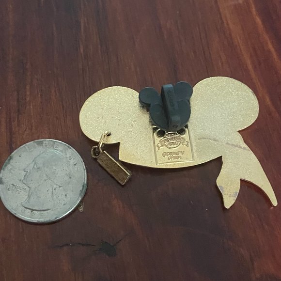 2007 Pirate Princess Pirates of the Caribbean Disney Parks Pin - Picture 5 of 5